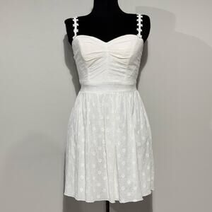 Speeckless Eyelet Lace Sundress Sz 5 White Fit & Flare Sweetheart Neck Babydoll‎